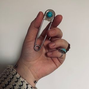 Turquoise Pin 🧷